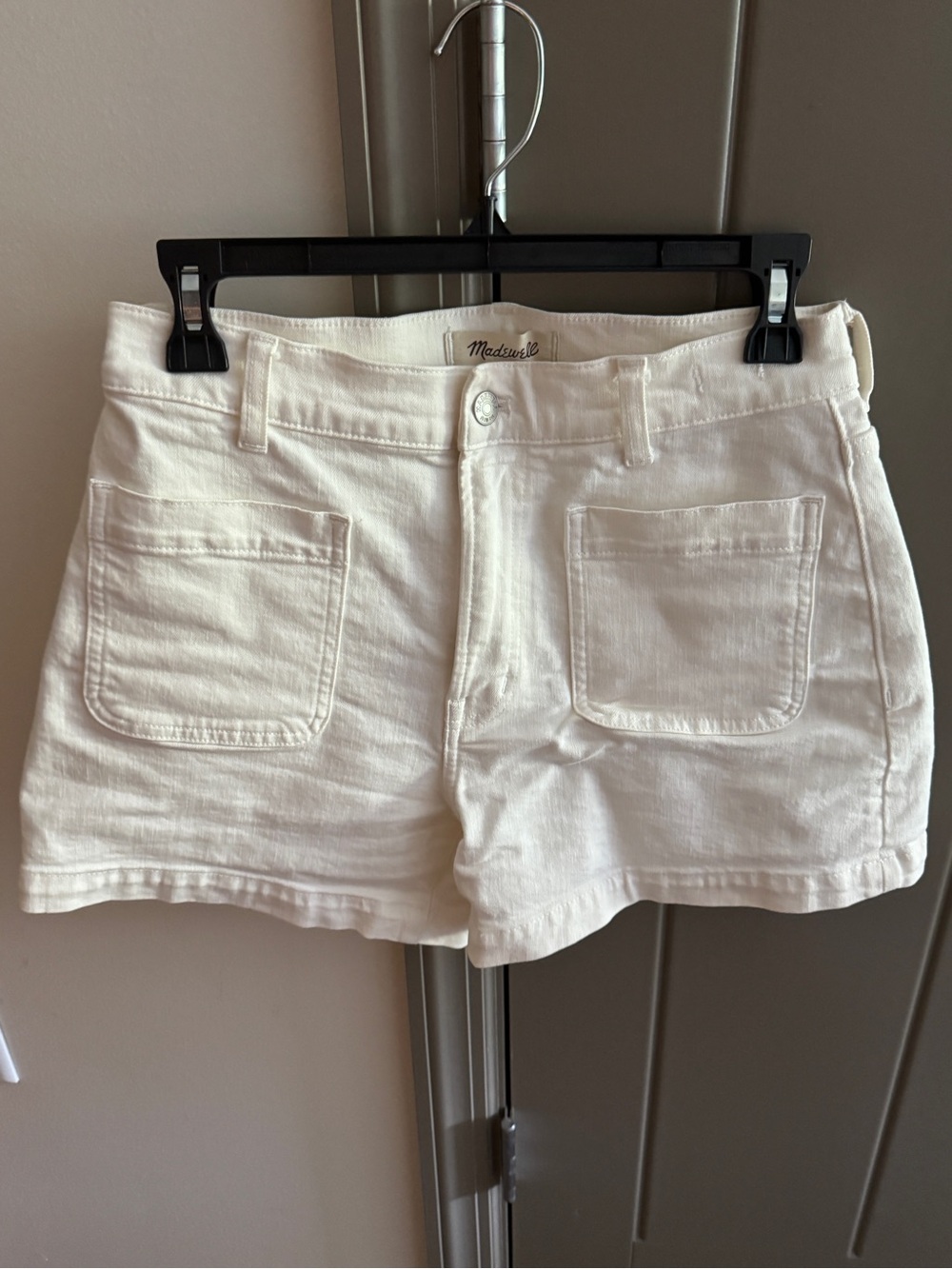 Madewell Women's Cream Cotton Patch-Pocket Shorts